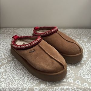 UGG Tasman Platform Slipper/Clog